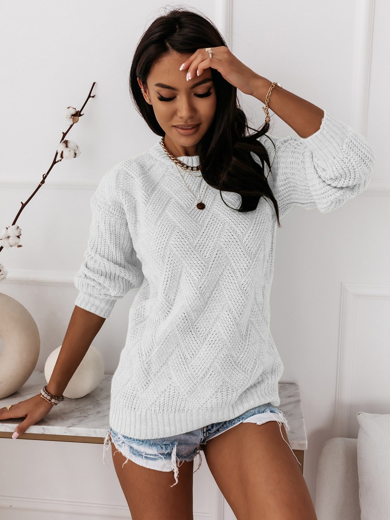 Sweter z ozdobnym splotem DAGIE - biały