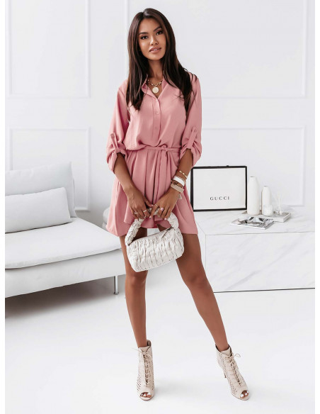 Sukienka prosta ze stójką - JENNY - pudrowy róż