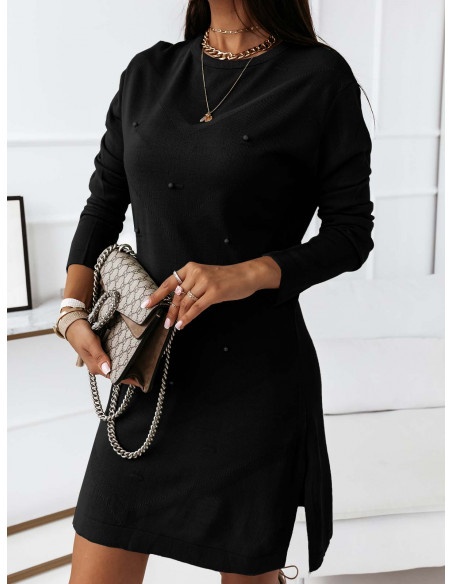 Sweterkowa sukienka z perłami - DALILA - czarna