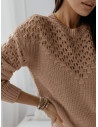 Ażurowy sweter z wycięciami GENEVA - ciemny beż
