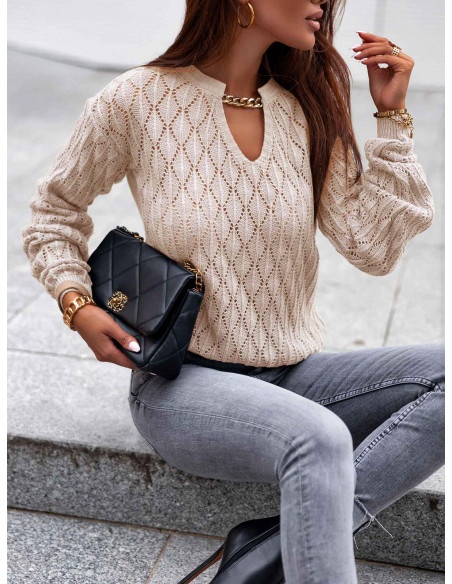Ażurowy sweter z łańcuchem ANTALIA - jasny beż