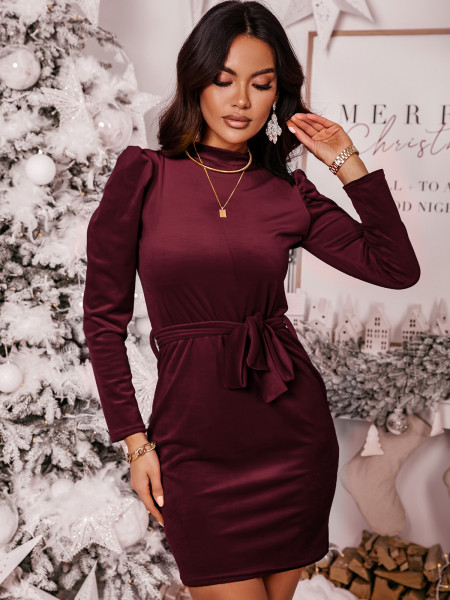 Welurowa sukienka z golfem...