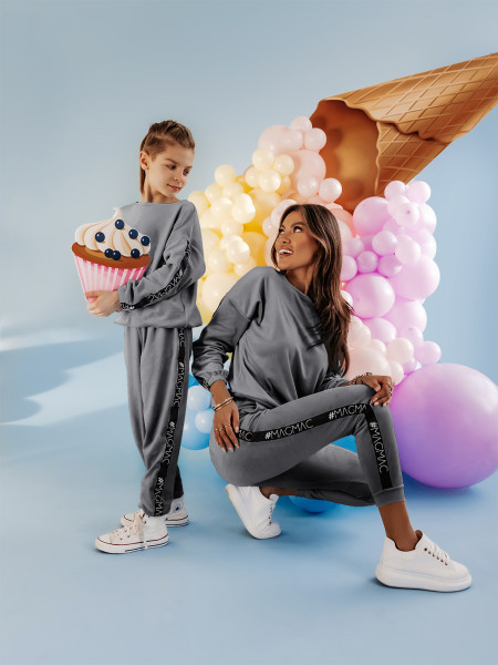 Welurowy dres dziecięcy z taśmami DIPSY - szary 2