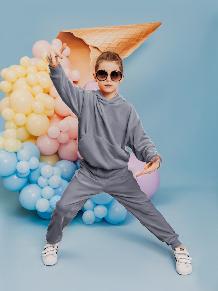 Welurowy dres dziecięcy TIMON - szary 2