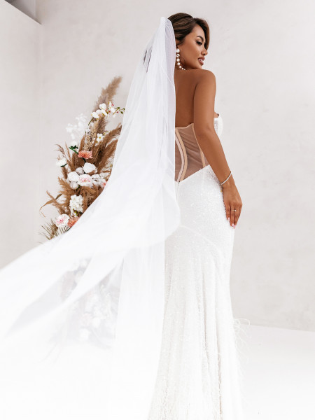 Długi ślubny tiulowy welon BELLE - biała