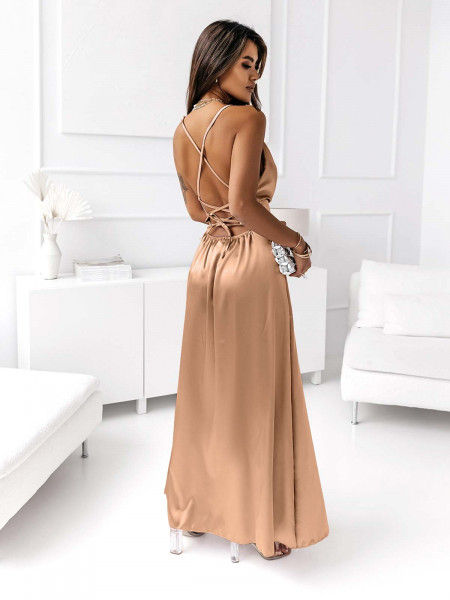Satynowa sukienka maxi CARDI - złoty 2