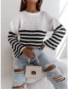 Oversizowy sweter damski w paski ZABALI - biały
