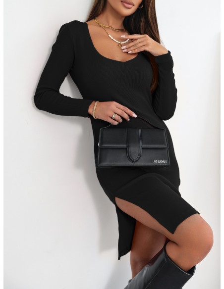 Prążkowana sukienka z rozporkiem SISSEL - czarna