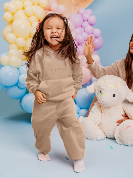 Welurowy dres dziecięcy GIZMO - beżowy