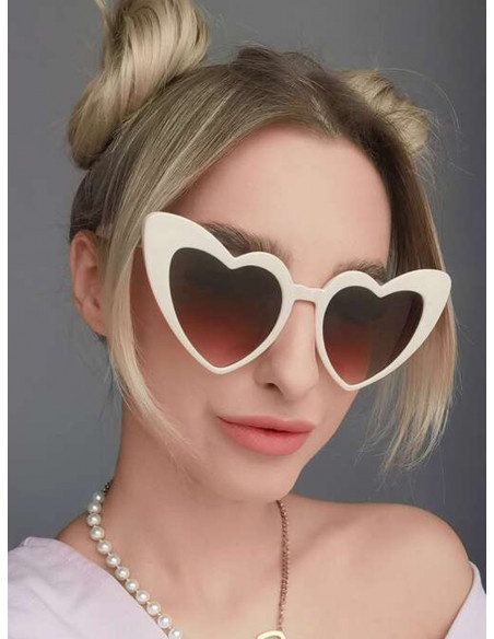 Kremowe okulary w kształcie serc