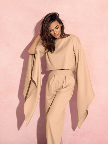 Modny komplet z asymetrycznym rękawem KORA - beżowy 2