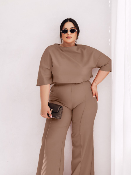 Elegancki komplet PLUS SIZE ze spodniami JASIRA - cappuccino 2