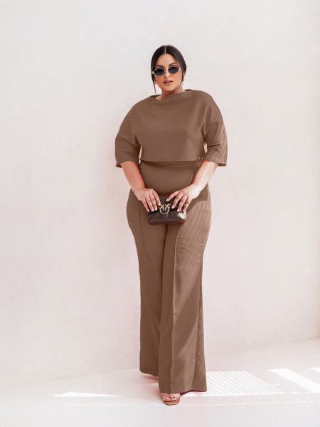 Elegancki komplet PLUS SIZE ze spodniami JASIRA - cappuccino