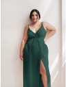 Maxi sukienka z rozcięciem PLUS SIZE - LEIA - butelkowa zieleń