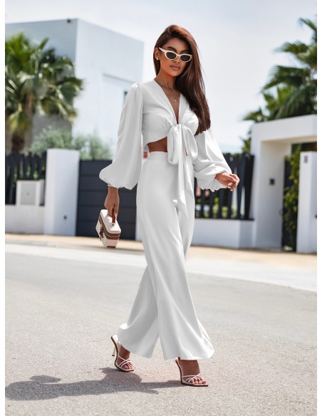 Elegancki komplet z wiązaną bluzką SHARPAY - biały