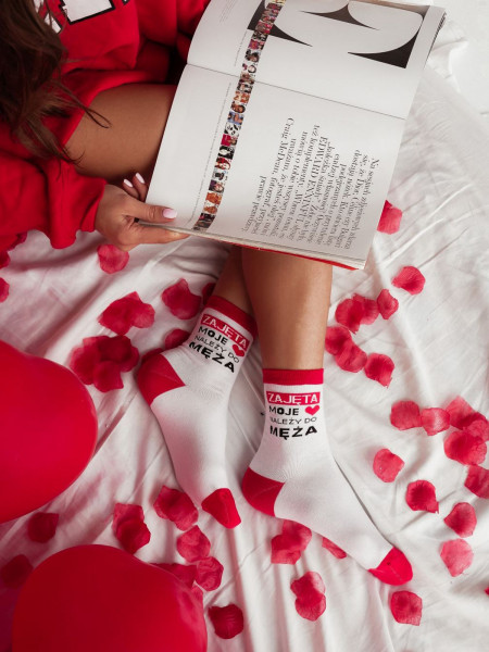 Skarpetki damskie z napisem ZAJĘTA - białe