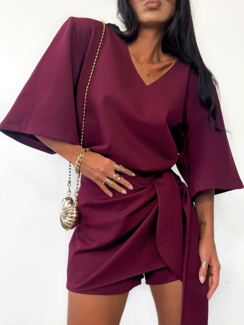 Oversizowy T-shirt z wiskozy ASHA - bordowy