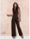 Elegancki kombinezon z ozdobnym guzikiem SERAFI - czekoladowy