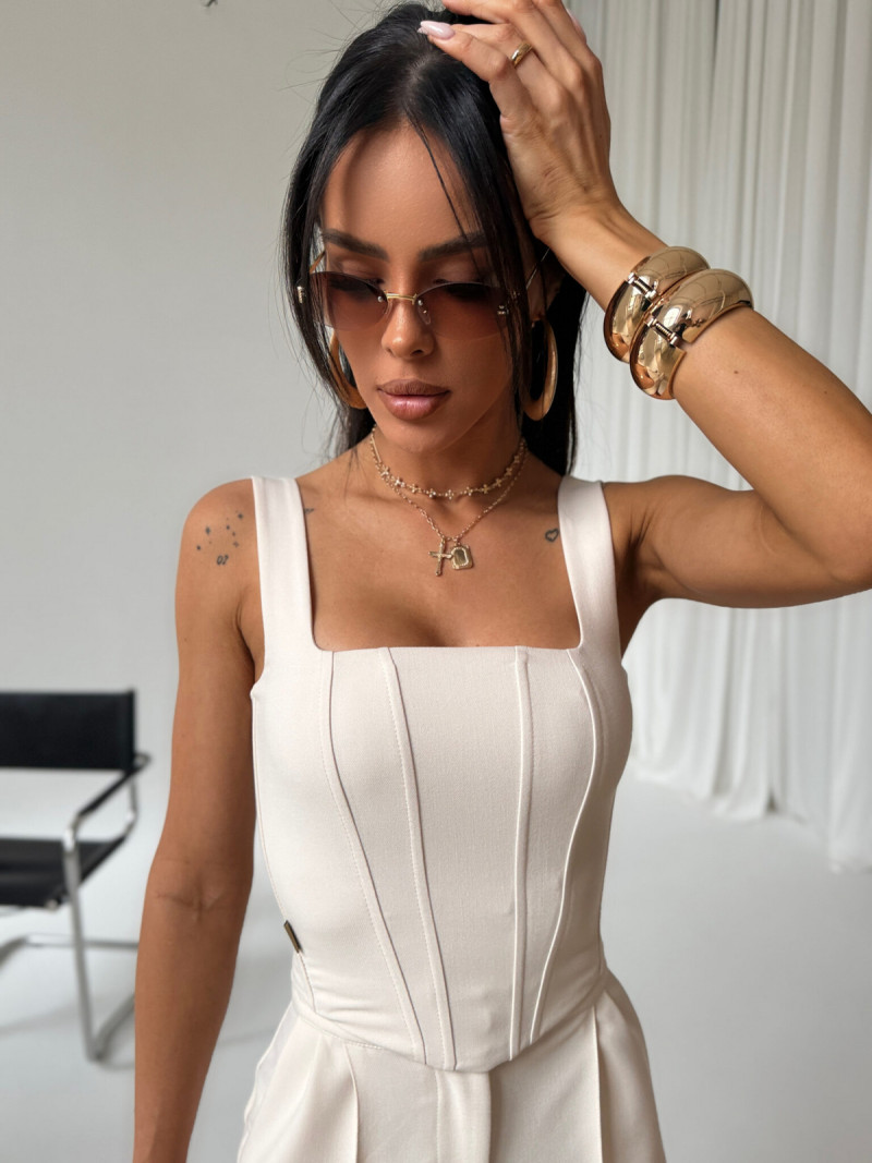 Elegancki top gorsetowy z zamkiem NAYELLE - beżowy