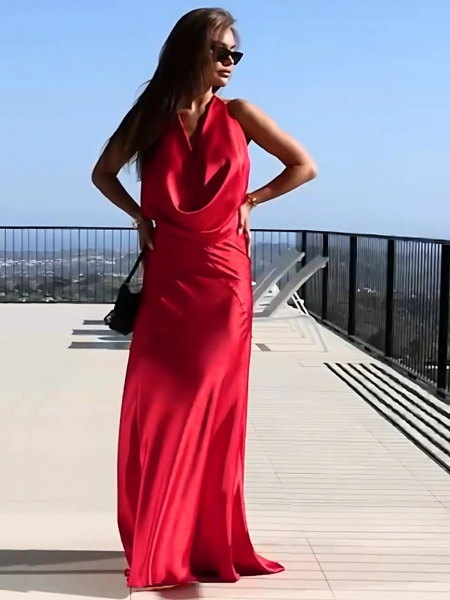 Satynowa sukienka maxi z odsłoniętymi plecami KAO - czerwona