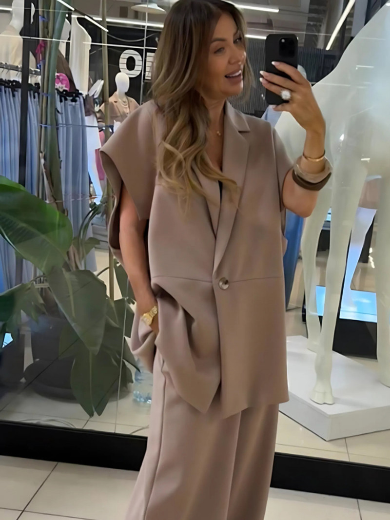 Długa kamizelka oversize z wiskozy HAJLA - cappuccino