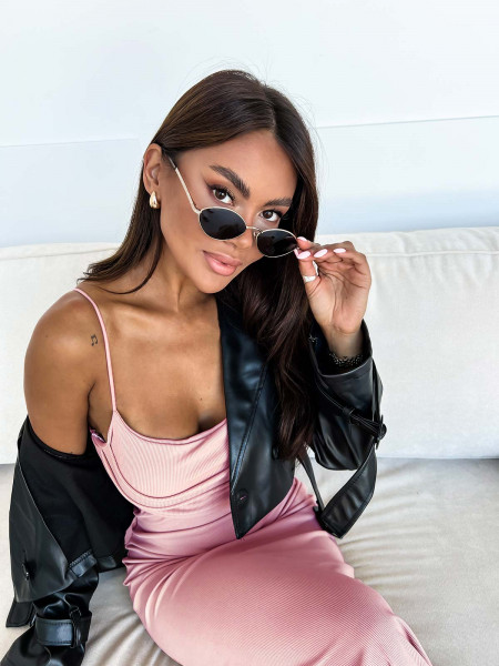 Dopasowana maxi sukienka na ramiączkach YELENA - pudrowy róż