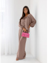 Stylowy komplet z szerokimi spodniami NOYA - mocha mousse