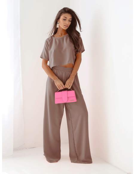 Komplet bluzka z szerokimi spodniami RAVEN - mocha mousse