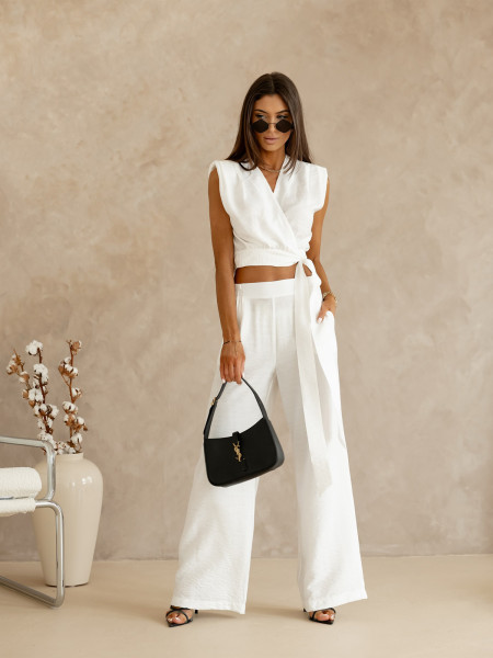 Wiskozowy komplet top wiązany i spodnie ISALA - biały