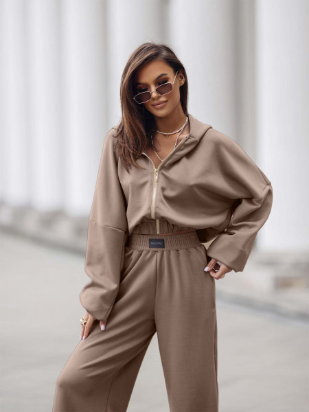Stylowy komplet dresowy z tencelu MIKKA - mocha mousse 2