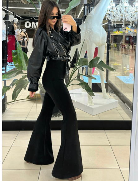 Dopasowane spodnie dzwony DOVE - czarne