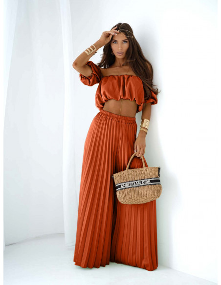 Stylowy komplet top z szerokimi spodniami ISOLA - miedziany