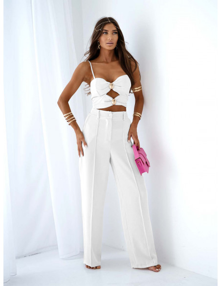 Stylowy komplet top i spodnie na kant LUMIRA - biały