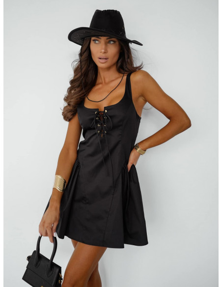 Rozkloszowana sukienka na ramiączkach YVANJA - czarna