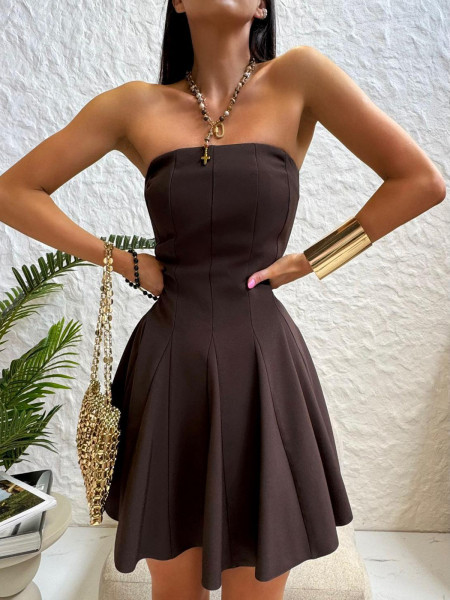 Sukienka mini z odkrytymi ramionami NASJA - czekoladowa 2