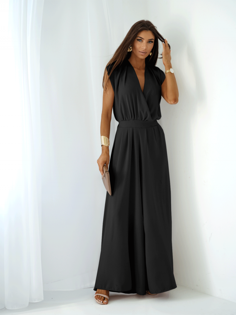 Kombinezon z szerokimi nogawkami...