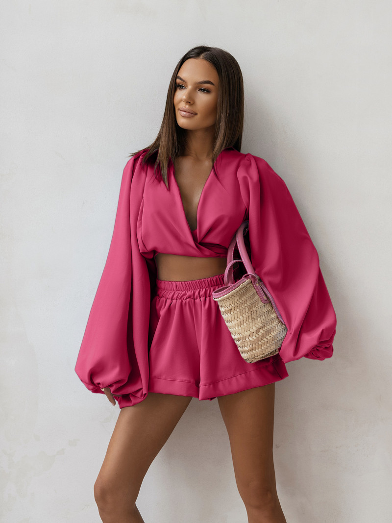 Komplet bluzka wiązana i spodenki...