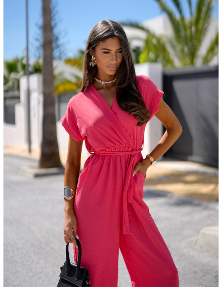 Stylowy kombinezon z szerokimi nogawkami KAMAYA - koralowy