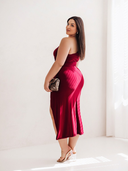WP midi sukienka na prawe ramię plus size - bordowa 2
