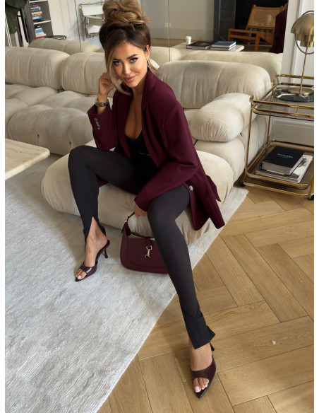 Elastyczne legginsy z pęknięciem na nogawce LETTA - czarne