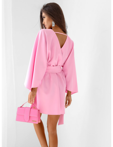 WP sukienka mini z przekładanym dekoltem - pudrowy róż