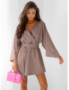 WP sukienka mini z przekładanym dekoltem - mocha mousse