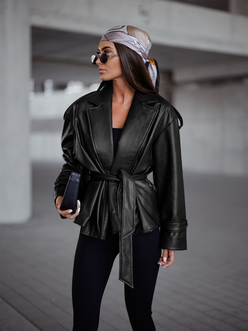 Kurtka z eko-skóry z paskiem SOREJA -...