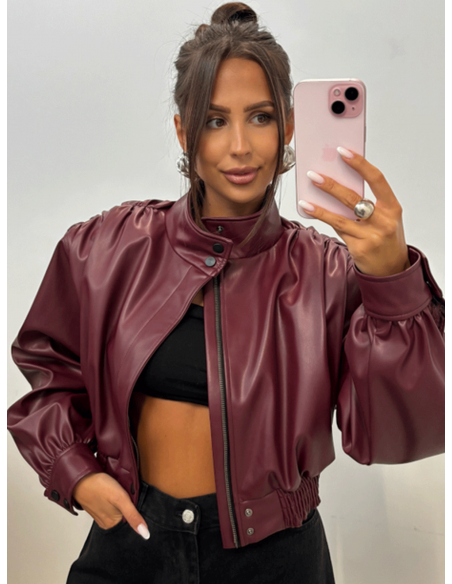 Krótka kurtka z eko-skóry LUNAS - bordowa