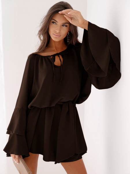 Sukienka oversize z falbanami na rękawach ZUMA - czekoladowa 2