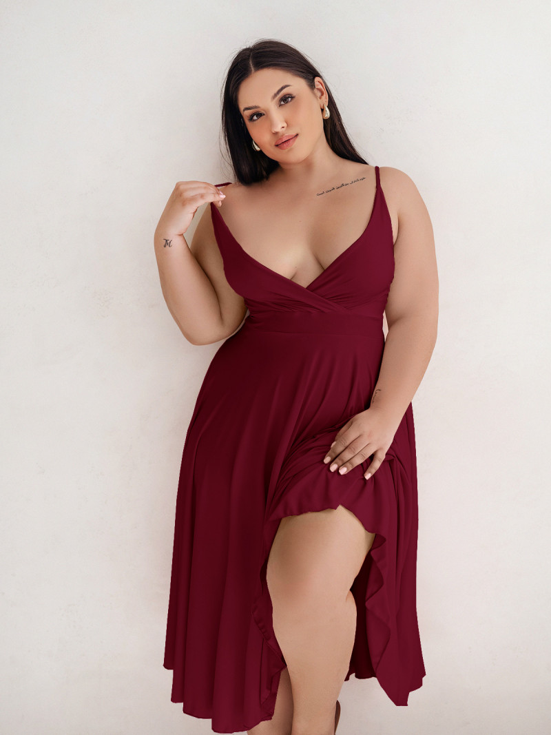 Sukienka midi PLUS SIZE na ramiączkach AGNES - bordowa