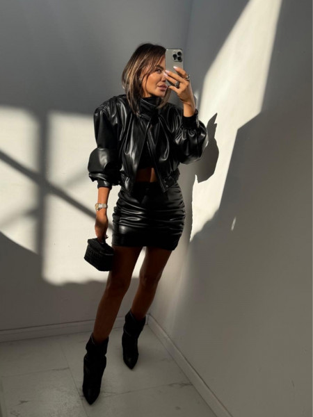 Dopasowana spódnica mini z ekoskóry AIDEN  - czarna 2