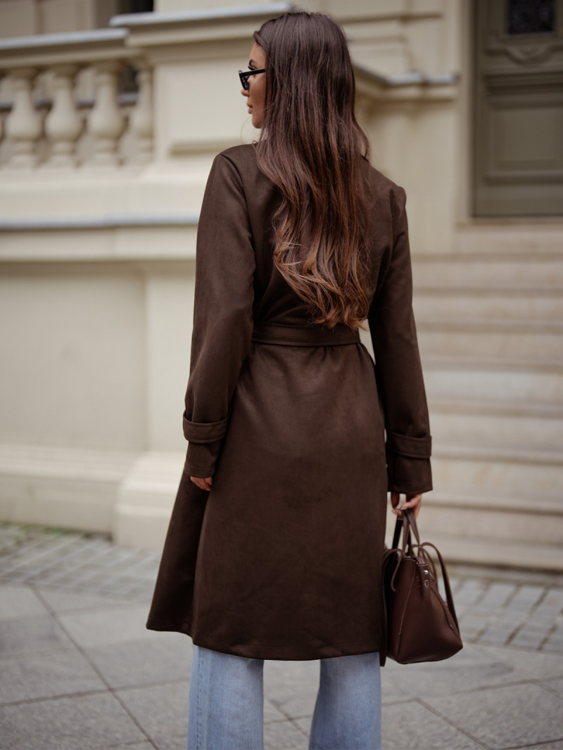 Stylowy zamszowy płaszcz z  paskiem...