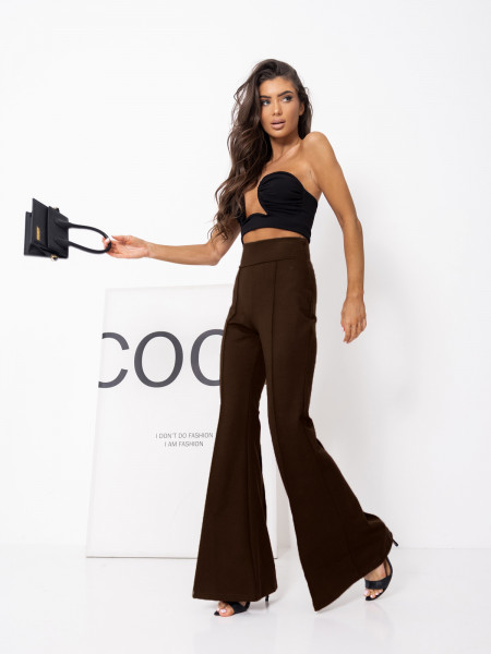 Dopasowane spodnie dzwony modelujące MERRY - czekoladowe