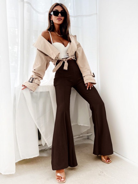 Dopasowane spodnie dzwony modelujące MERRY - czekoladowe